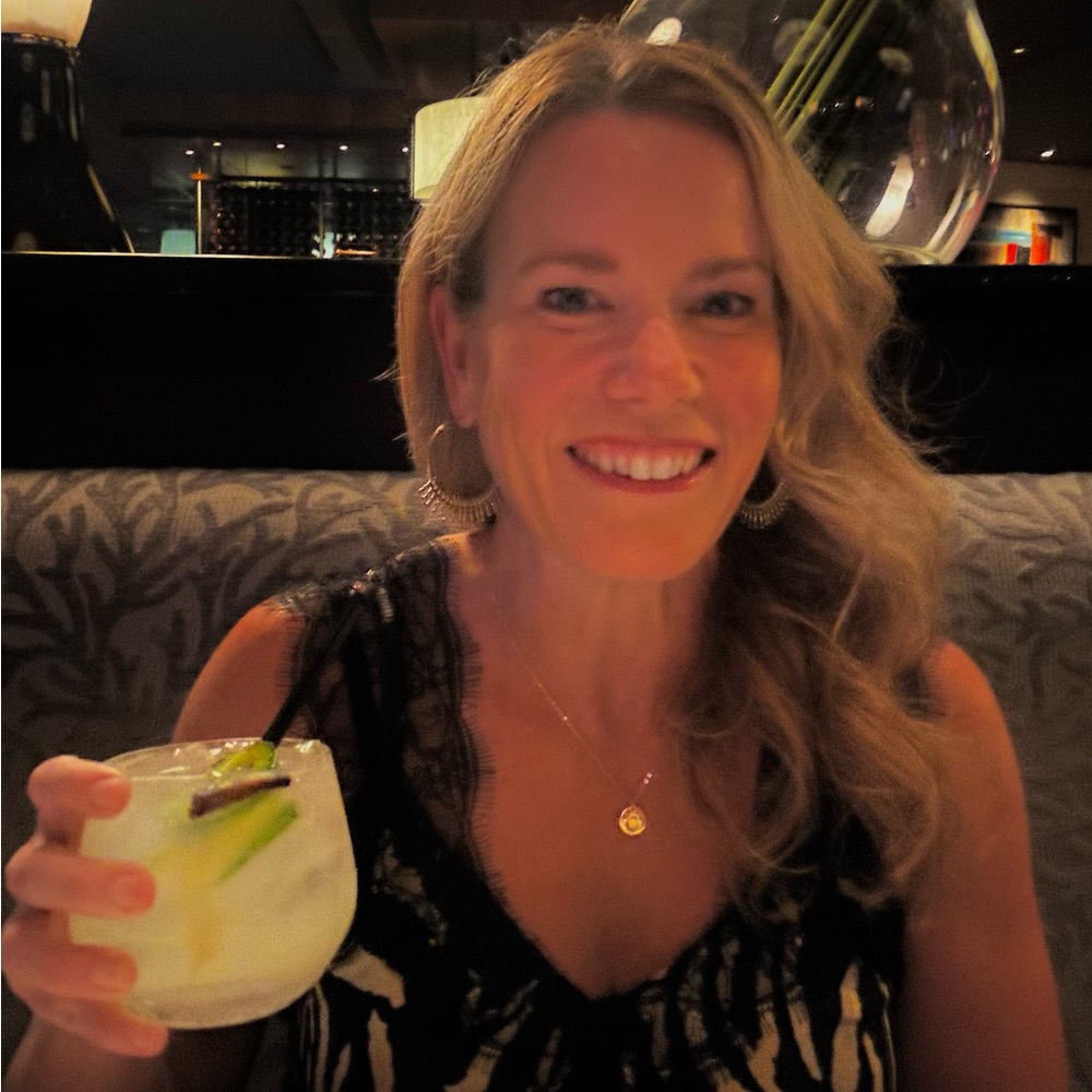 Meet your Posher, Carrie